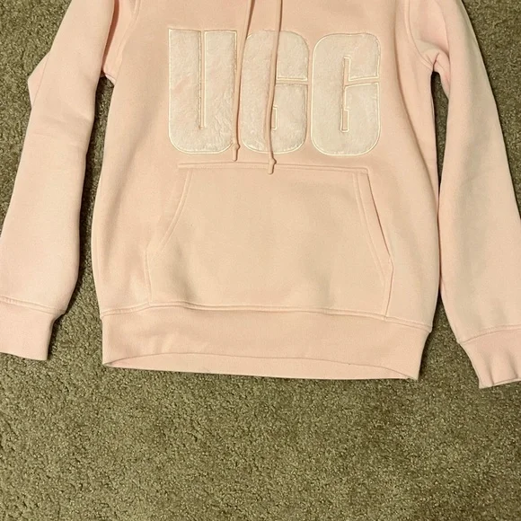 UGG hoodie Sweater - Picture 3 of 6